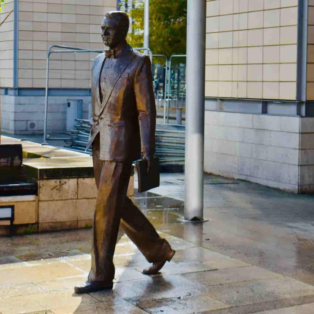 Cary Grant Statue in Millenium Square